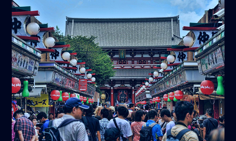 Japan Sees Return of Tourists Lift Consumer Sentiment