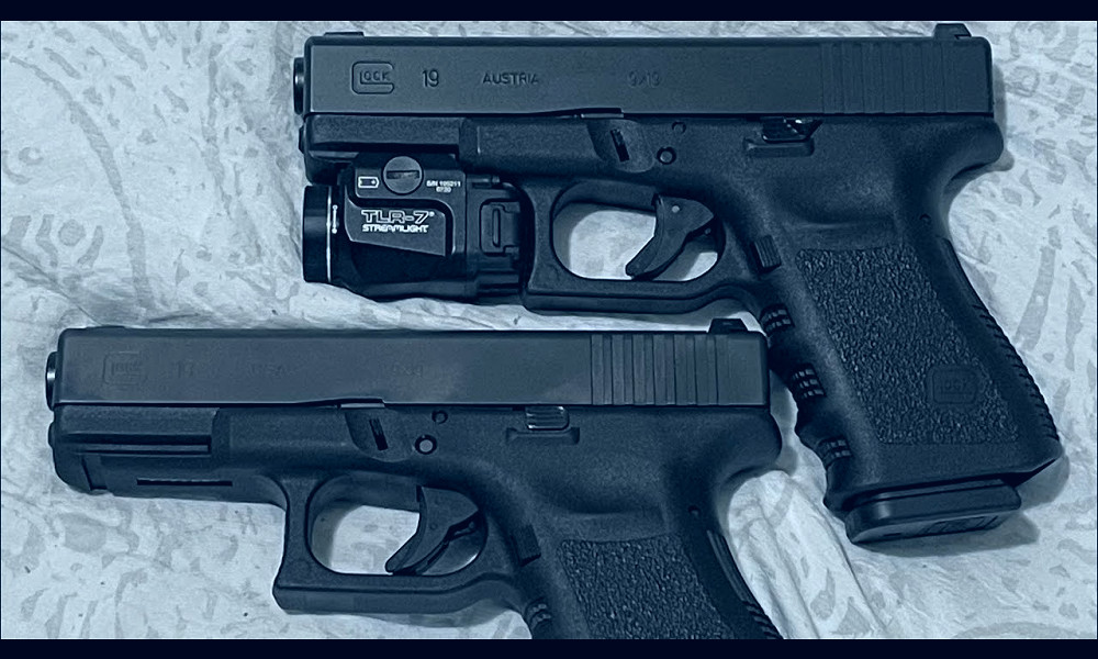 Glock 19: Stamped Austria and USA - YouTube