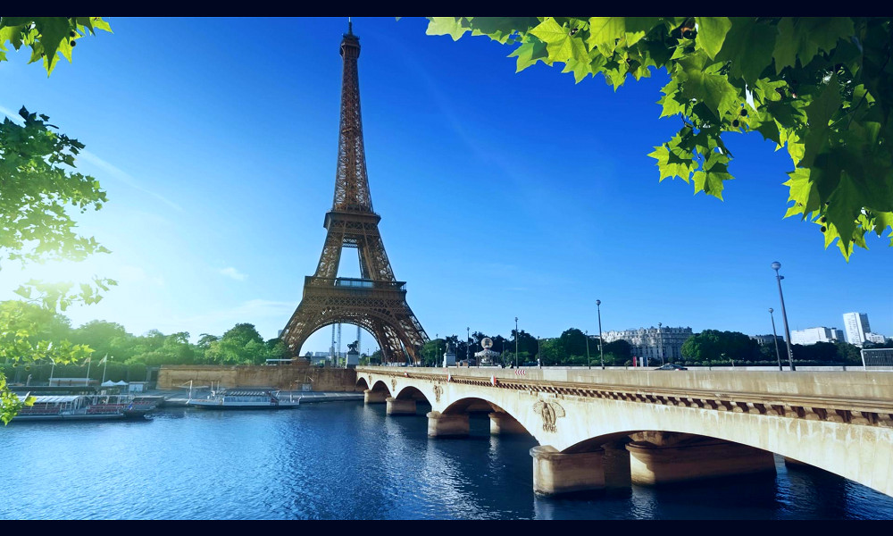Latest France Tourism Statistics & Industry Trends 2023